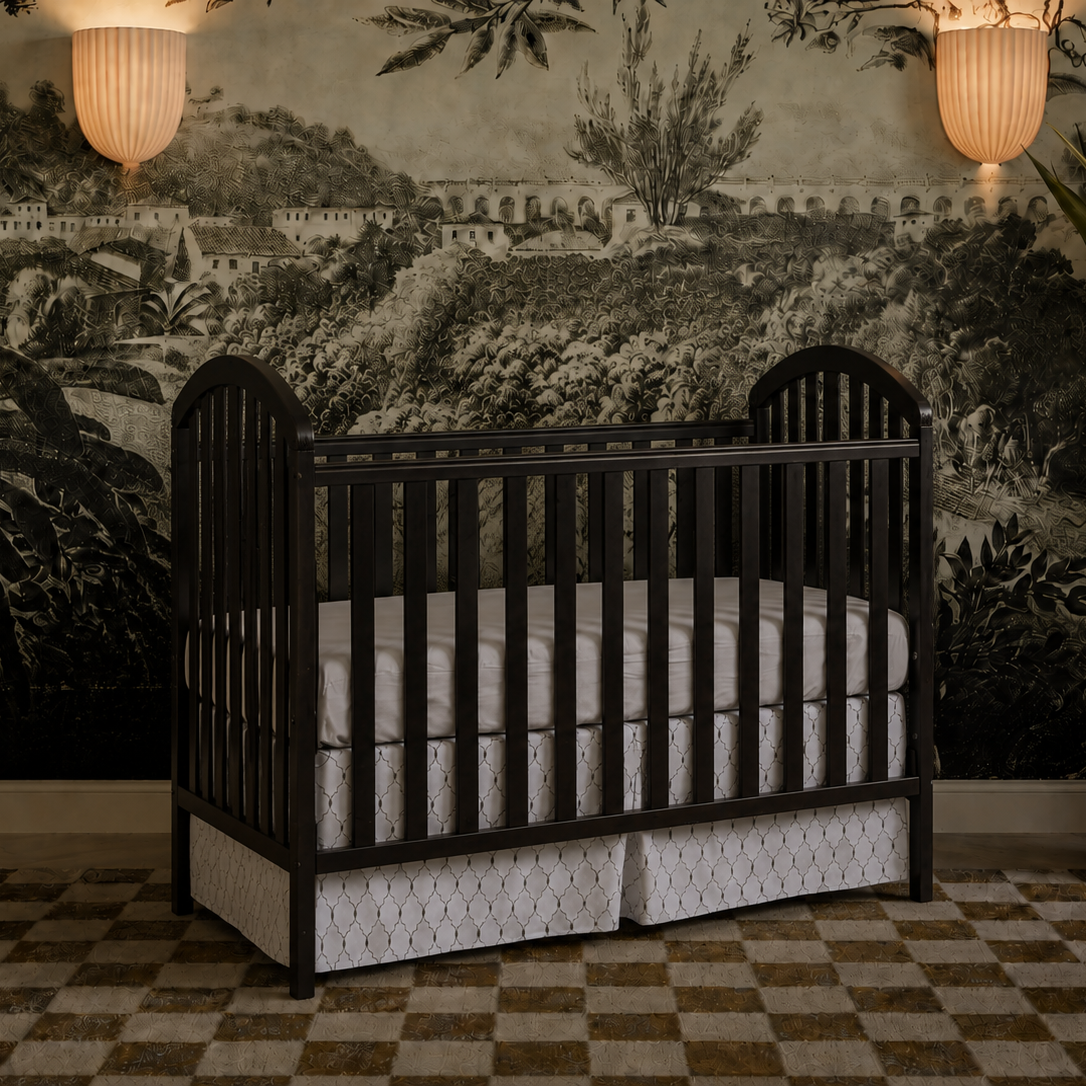 Classic Crib in White finish