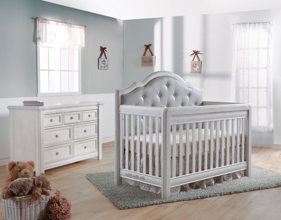 Cristallo Crib and Dresser Set image 0