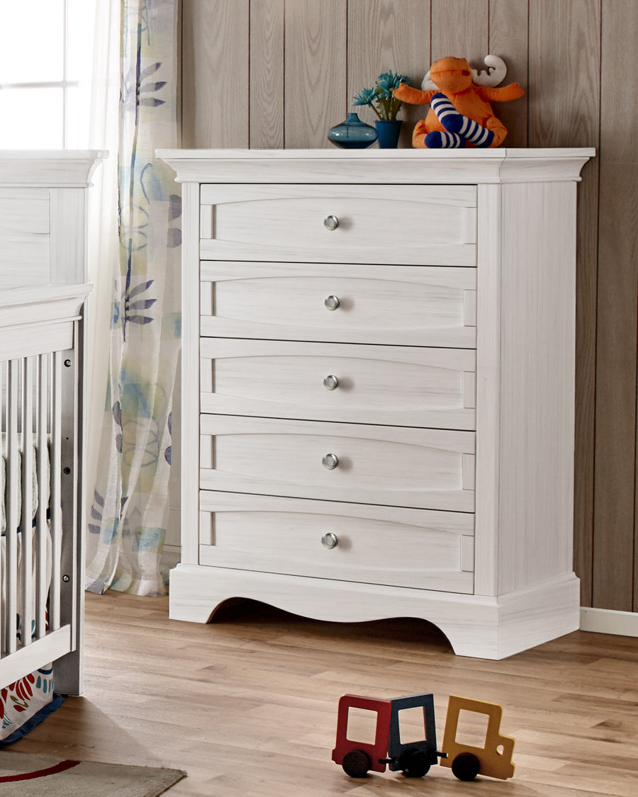 Ragusa 5 Drawer Dresser in Vintage White
