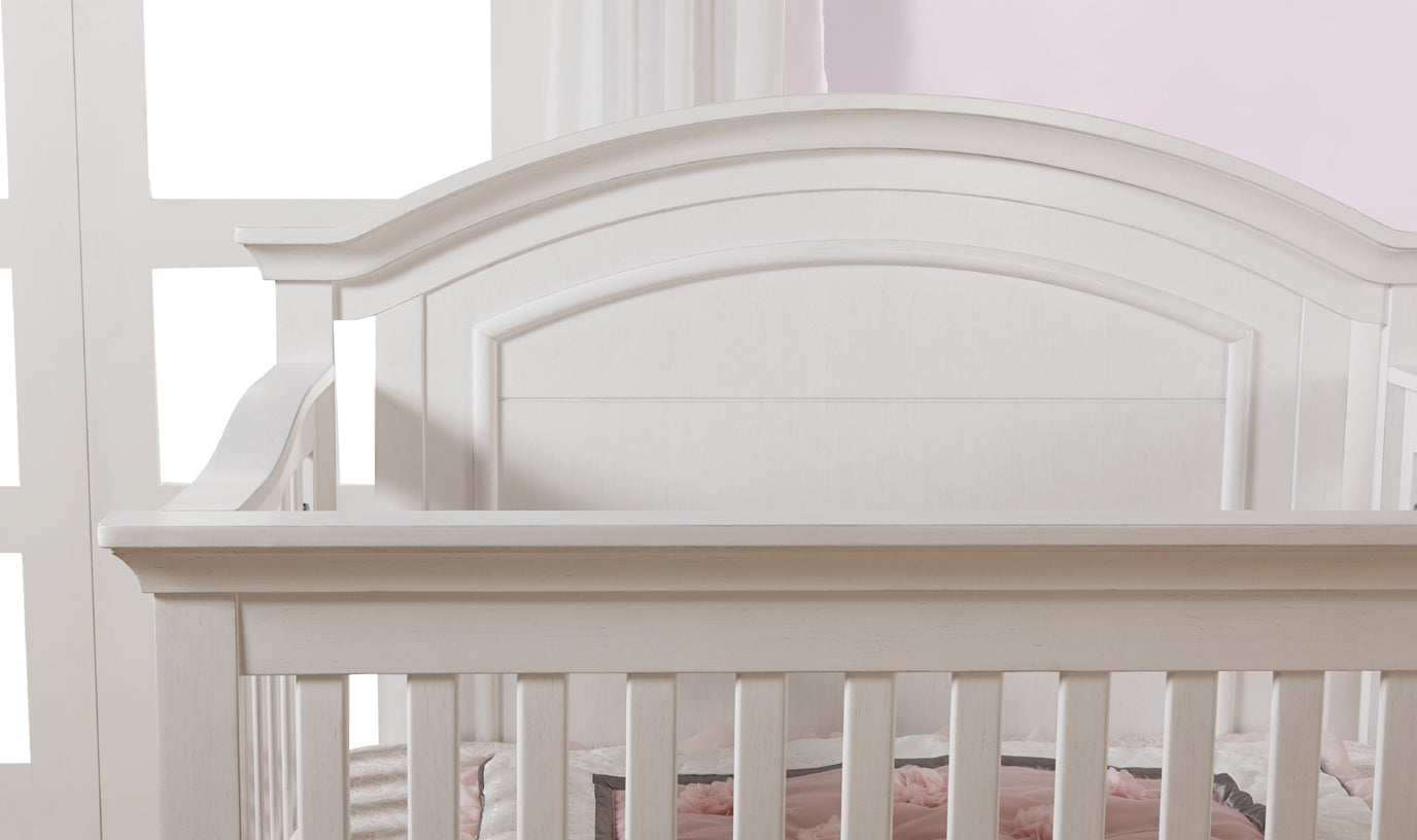 Como Arched Top Forever Crib in Vintage White