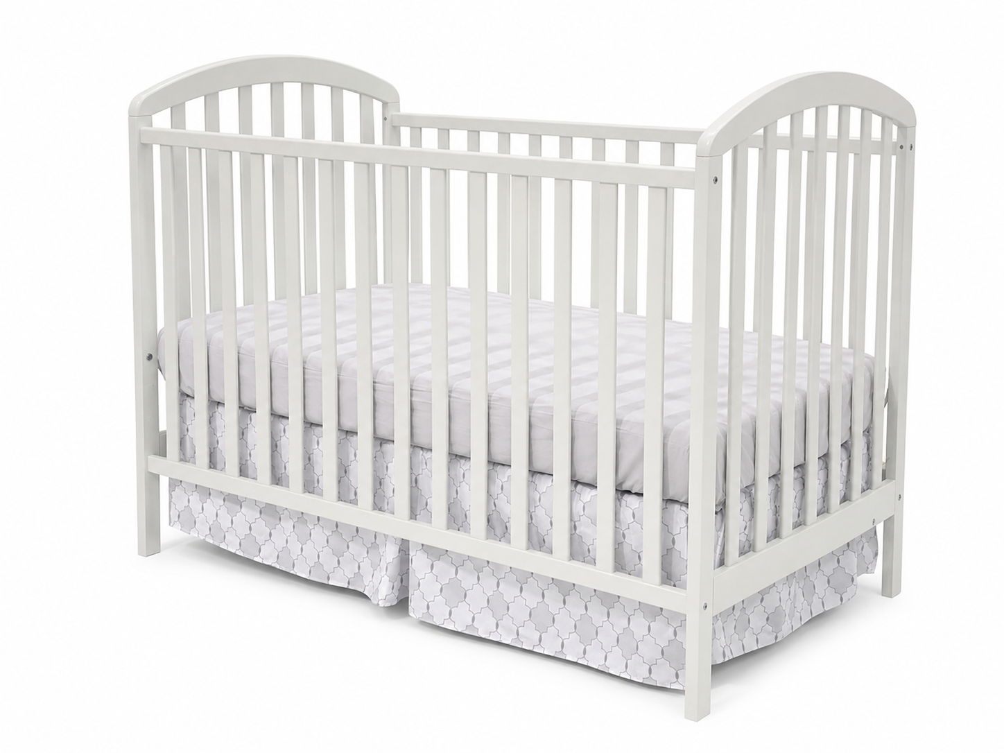 Classic Crib in White finish