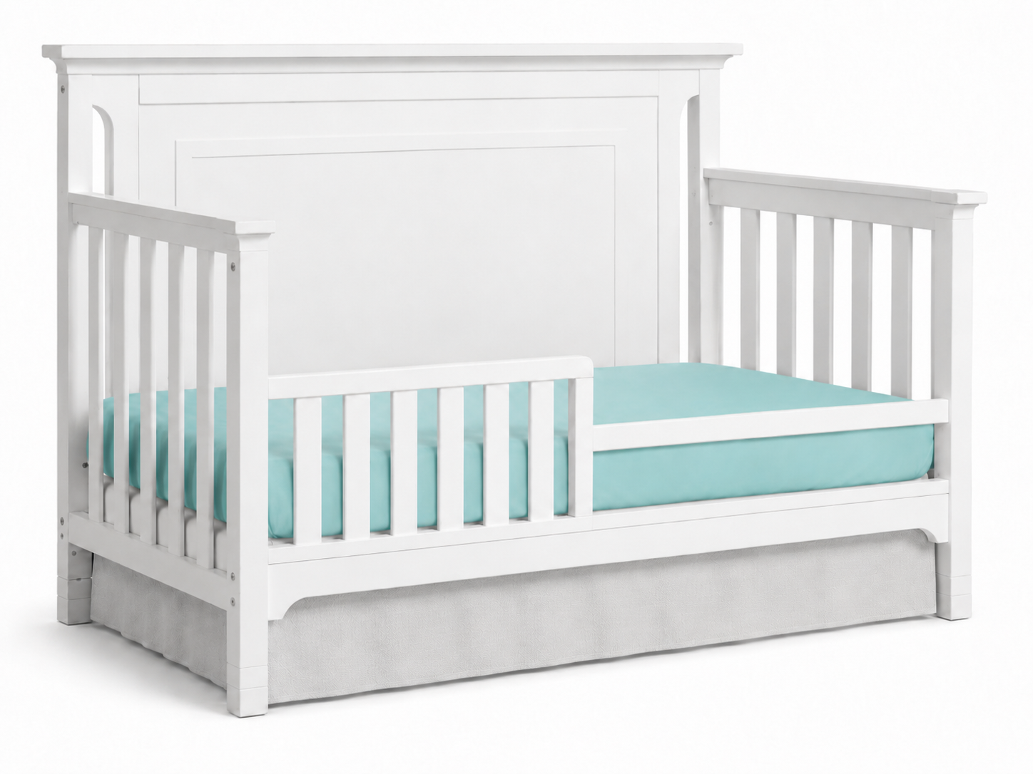 Carino Convertible Crib in White finish