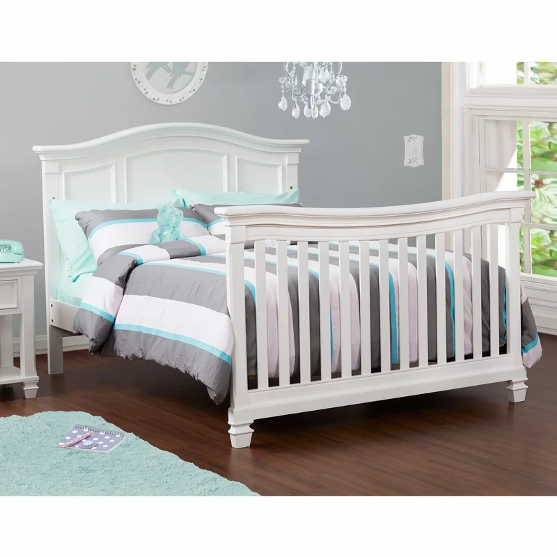 Victoria Crib in White image 9