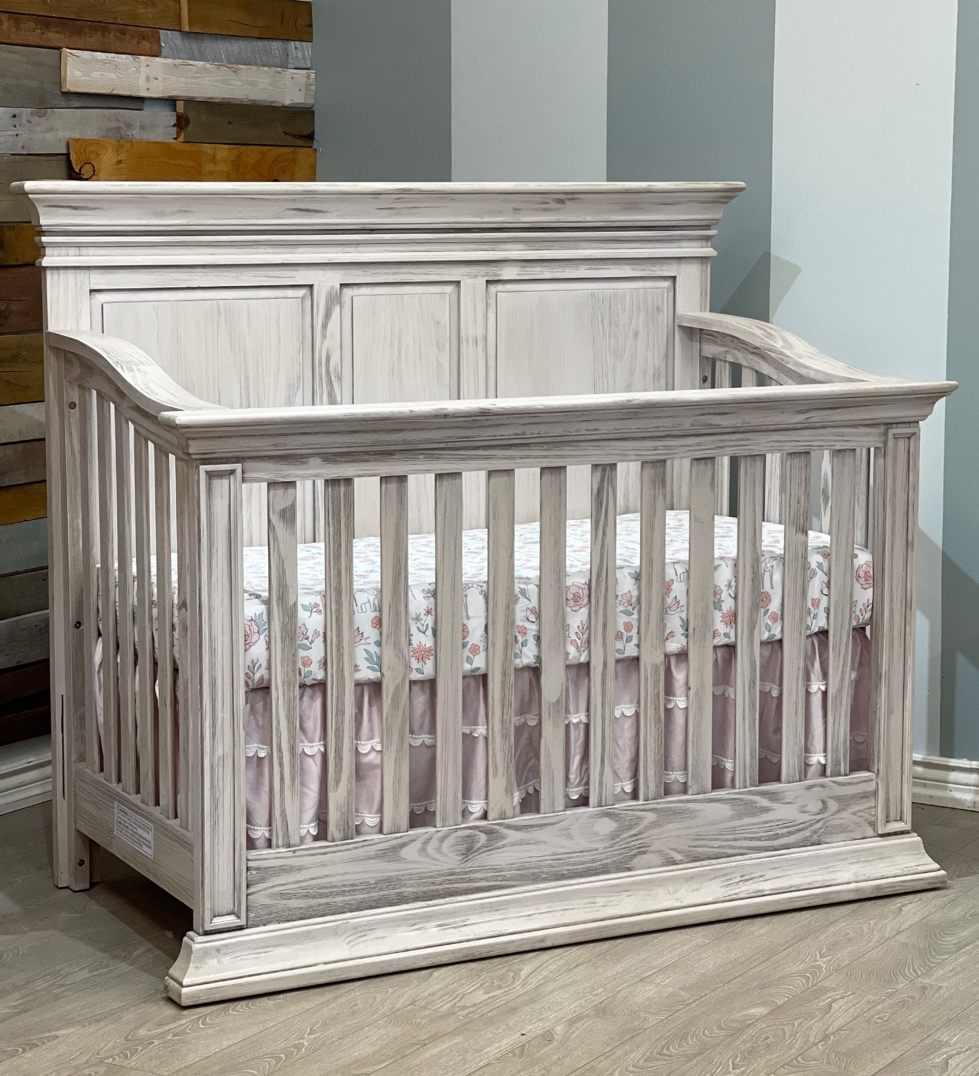 Chic Convertible Crib in Rustic White image 1