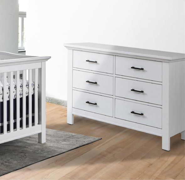 Como Double Dresser in Vintage White