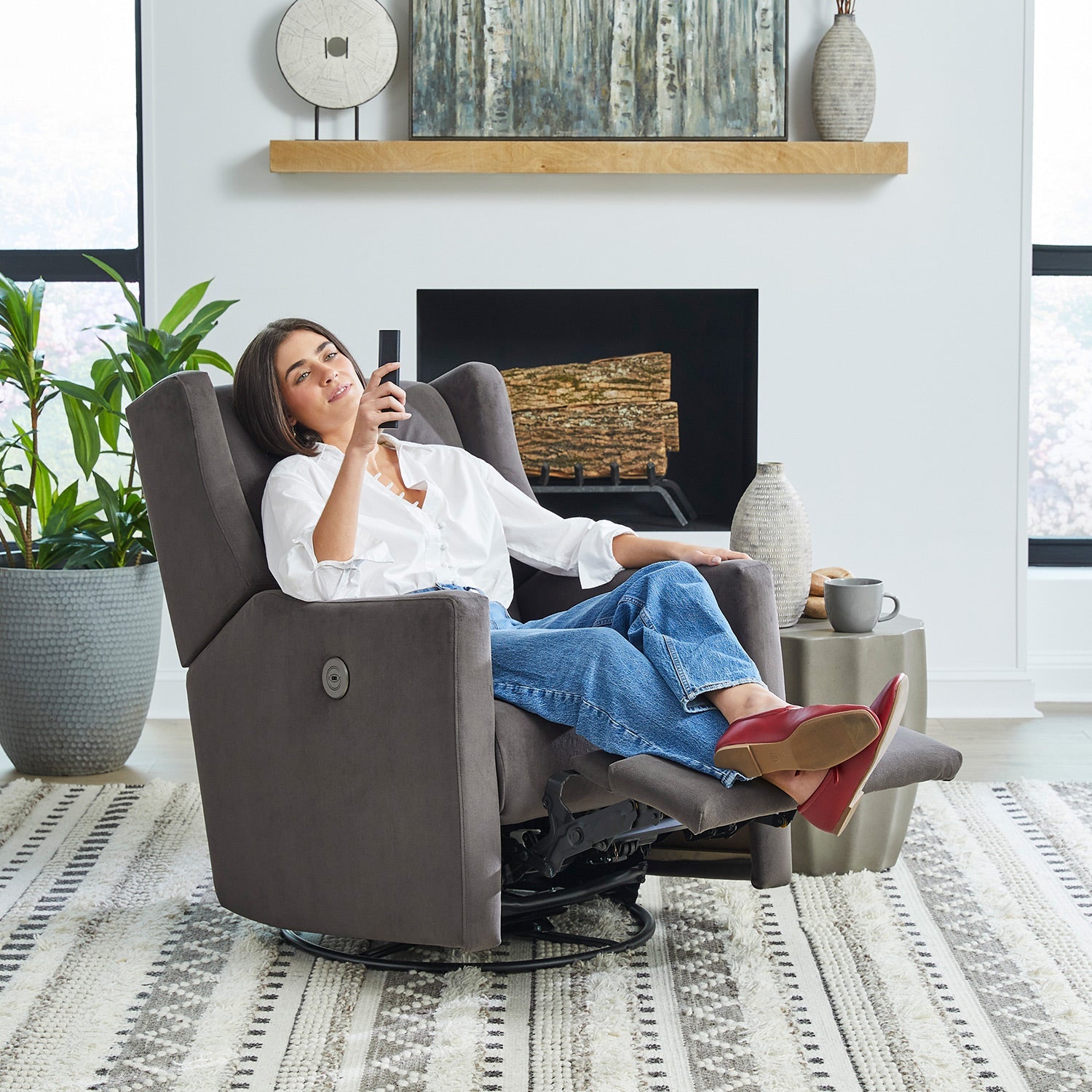 Lillian  Power Recliner by Best Chairs image 7